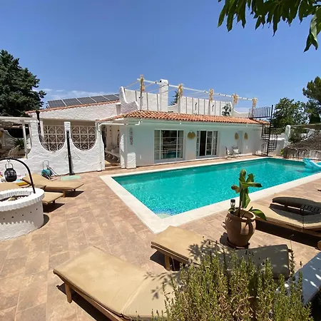 Villa Dos Hermanos *