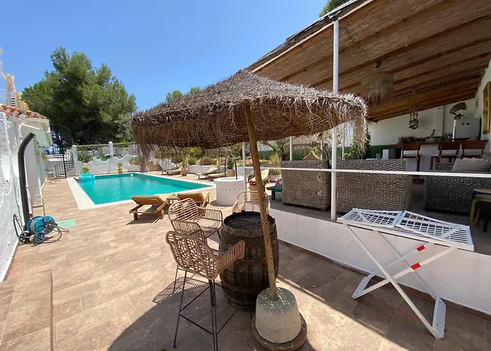 Dos Hermanos Villa